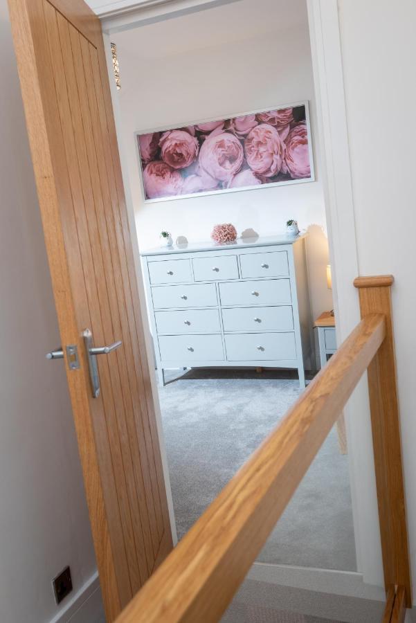 Lola'S Loft With Lake Views - Central Bowness - Pet Friendly エクステリア 写真