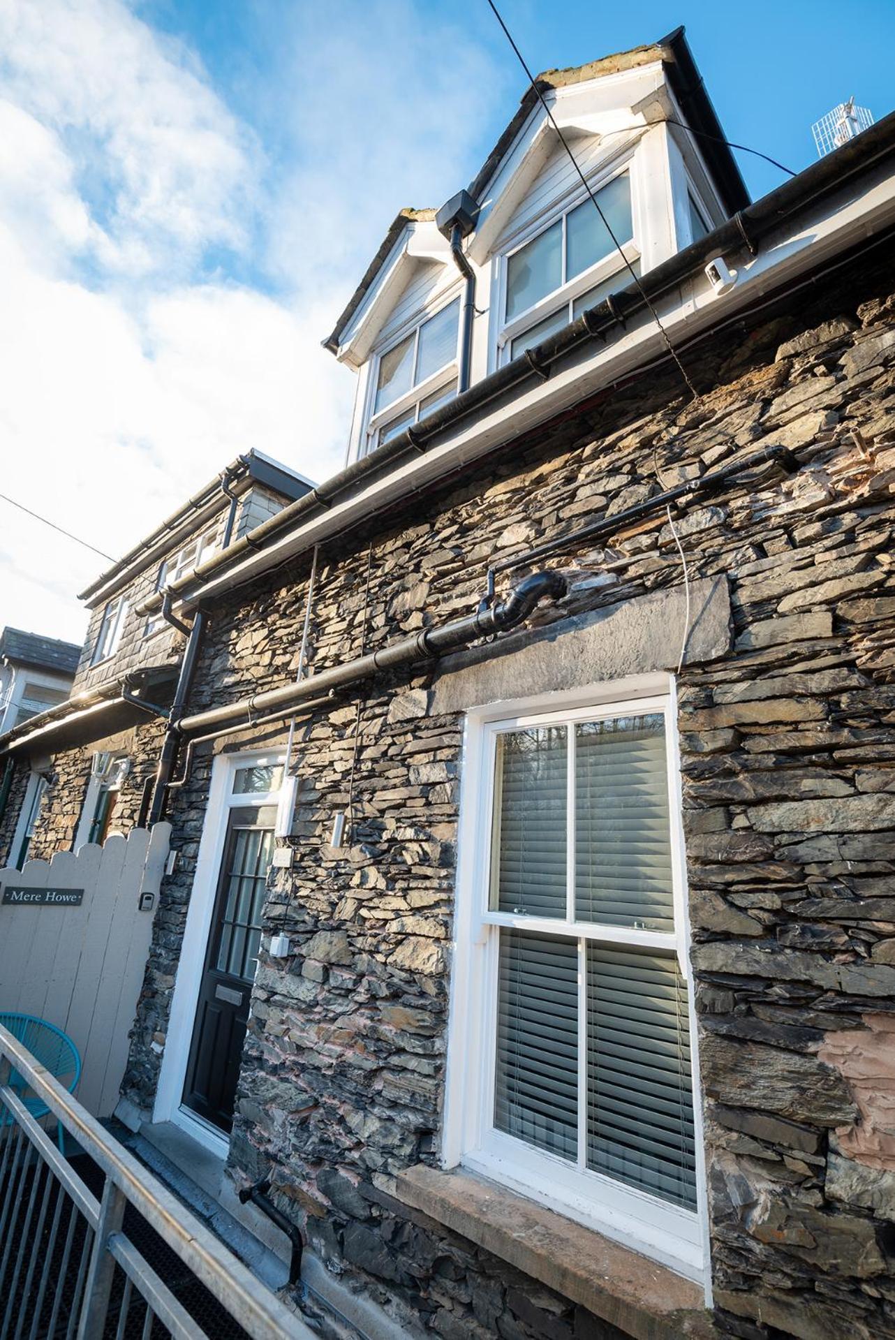 Lola'S Loft With Lake Views - Central Bowness - Pet Friendly エクステリア 写真